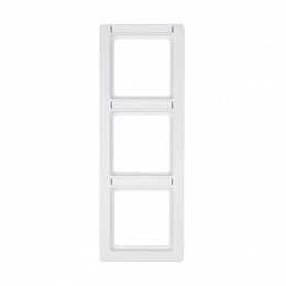 Рамка 3-постовая, с полем для надписей, вертикальная (полярная белизна, бархат) Q.1 Berker. Вид 1