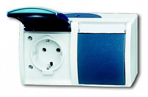 20/2 EWN-53-500 Розетка SCHUKO 16А 250В IP44, двойная, горизонтальная, с полем для надписи, для открытого монтажа, серия ocean, цвет серый/сине-зелён. Вид 1