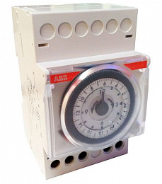 AT3-R Электромеханическое суточное реле времени c резервом питания 200ч, 16А, 230В AC, 1ПК ABB. Вид 1