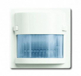 6122/02-884-500 Датчик движения KNX, мультилинза, 180 гр., белый бархат ABB. Вид 1