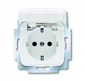 20 EUKB-214 Розетка SCHUKO 16А 250В с защитными шторками, с крышкой, серия Reflex SI, цвет альпийский белый ABB. Вид 1