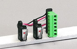 DPX3 Вспомогательный контакт 1НО+1НЗ для поворотных рукояток Legrand. Вид 1