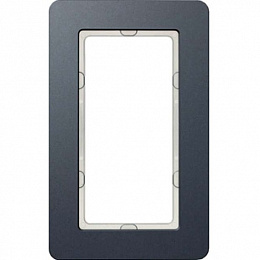 Рамка с большим вырезом, вертикальная (алюминий, струйная обработка) Q.7 Berker. Вид 1