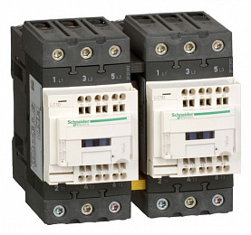 Реверсивный контактор 3-х полюсный 40А, 230В AC, 50/60Гц Schneider Electric. Вид 1