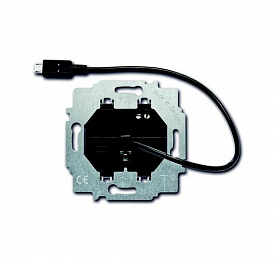 6474 U-500 Устройство зарядное 6474 U-500, micro USB-кабель, 1400 мА, электронная защита от перегрузки и КЗ ABB. Вид 1