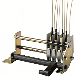 10 доп. контактов (5NO+5NC for PR121) установлены в выключателе E1/6 ABB. Вид 1
