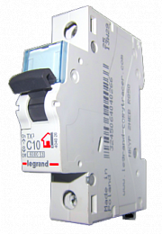 TX3 Автоматический выключатель 1-полюсный, 10А, 6kА (хар-ка C) Legrand. Вид 1