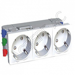 Розетка тройная 2Р+Е со шторками, 250В (белый)  Schneider Electric. Вид 1