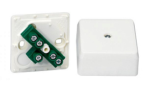 Соединительная коробка IP 20 60Х60 с колодкой 5*440V Schneider Electric. Вид 1