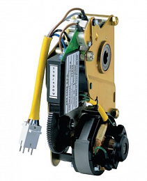 Электродвигатель для взвода включающих пружин MOTOR 220/250V E1/6 - T8 ABB. Вид 1